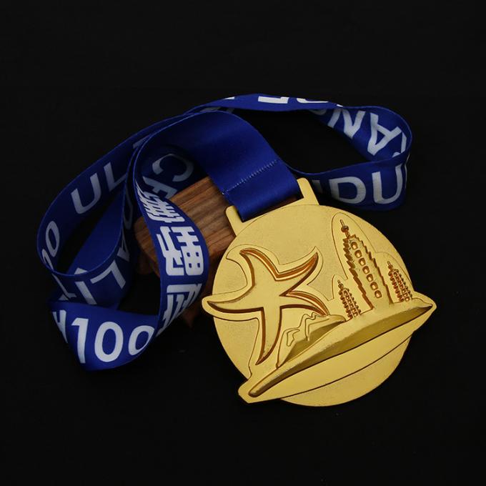 Customfootball  medal and medallion ,   wholesales in sport medal unique medals  for souvenir event  ,Soft enamel medals
